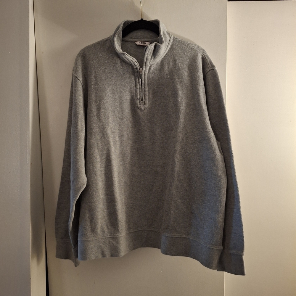 Izod Men's Gray 1/4 Zip Sweater